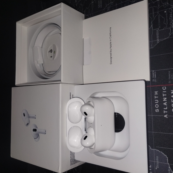 Apple Wireless Earbuds with Charging Case